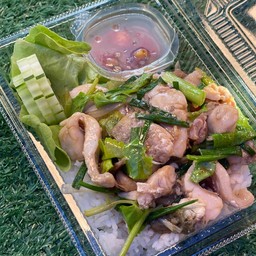 ปลากระพงผัดคื่นช่าย