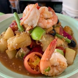 ตำผลไม้รวมกุ้งสุก