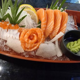 ซาซิมิแซลมอนรวม 3ส่วน