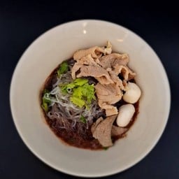 🔥ก๋วยเตี๋ยวเรือ ป.ประทีป กระเพาเนื้อเปื่อย ขนมจีนเส้นสด ป.ประทีป  ตลาดไท ตลาดไท