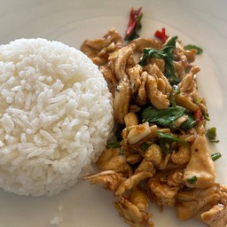 ข้าวกะเพราไก่