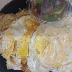 ข้าวไข่ดาว+พริกน้ำปลา