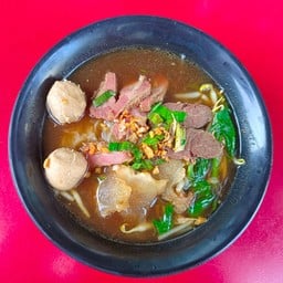 ก๋วยเตี๋ยวเนื้อรวม