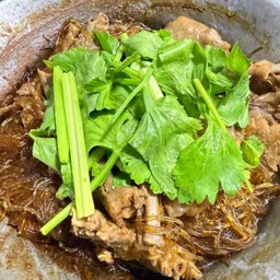 ปีกพะโล้อบวุ้นเส้น