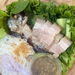 เมี่ยงปลาทู ไพลิน & ของกินเล่น