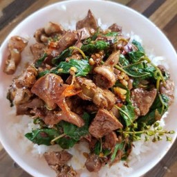 กะเพราะเครื่องในไก่