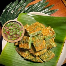 ชุดไข่ชะอม+น้ำพริกกะปิโบราณ