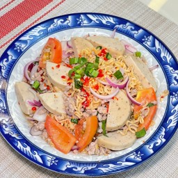 ยำมาม่าหมูสับ+หมูยอ