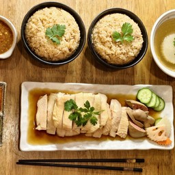 ชุดข้าวมันไก่สิงคโปร์กลาง M