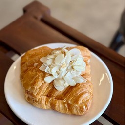 Croissant Almond