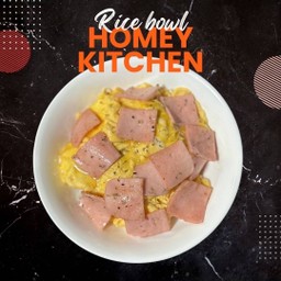 [อร่อยซ่ากับโค้ก] ข้าวไข่ข้นแฮม +  โค้ก ออริจินัล (กระป๋อง) 