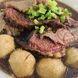 ก๋วยเตี๋ยวเรือเนื้อ