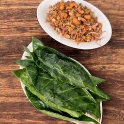 ข้าวซอยคุณปู่เจ้าเก่า-เมืิองทอง