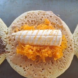 เนยถั่ว + กล้วย + ฝอยทอง