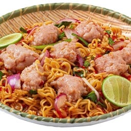 ยำมาม่าหมูเด้ง (ปลาร้า/ไม่ปลาร้า)