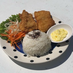 ข้าวหน้าปลาดอลลี่ทอด