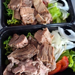 ยำเนื้อตุ๋น