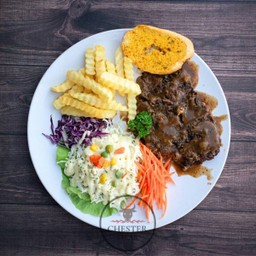 สเต็กหมูเชสเตอร์ซอส ติดมัน