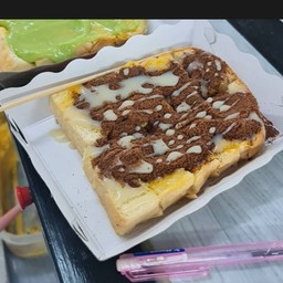 เนยนมโอวัลติน