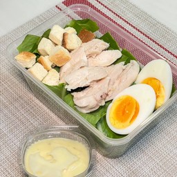 ซีซาร์สลัดไก่
