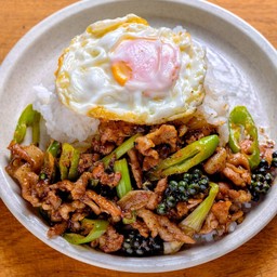 ข้าวหมูผัดซอสเกาหลี+ไข่ดาว