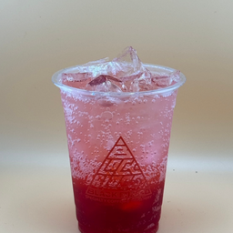 สตรอว์เบอร์รี่โซดา