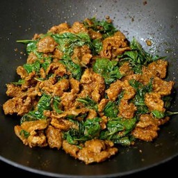 ข้าวกระเพรา Holy basil rice
