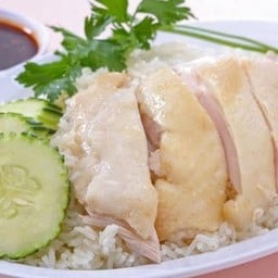 ข้าวมันไก่อภิศา ปากซอย. มบ.มโนรมย์4