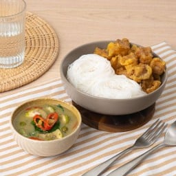 ขนมจีนแกงเขียวหวานไก่กรอบ