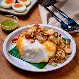 กุ้งทะเลคั่วพริกเกลือ ไข่คน