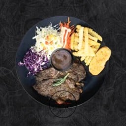 สเต็กเนื้อทีโบนโคขุนเชสเตอร์ซอส