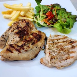 สเต็กหมู+ไก่พริกไทดำ