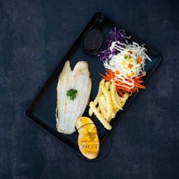 สเต็กปลาดอลลี่ย่าง ซอสพริกไทยดำ