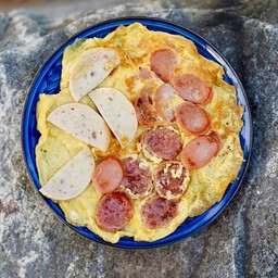 ไข่เจียว+ท็อปปิ้ง(ไข่ 2ฟอง)