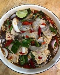 ยำนัวกุ้งสด+หมูยอ