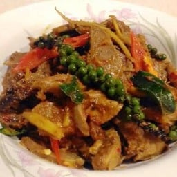 ผัดฉ่าไก่