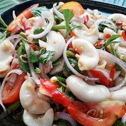 ยำไส้ตัน