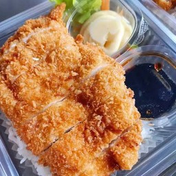 ข้าวไก่ทอดเทริยากิ+ไข่ดาว