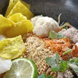 Big 4 เย็นตาโฟ