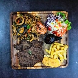 เนื้อริบอายโคขุนพริกไทยดำ+สปาเก็ตตี้ขี้เมาทะเล