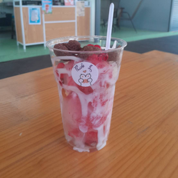 สตอเบอรี่โยเกิร์ต