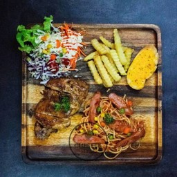 สเต็กคู่กับเส้น 139 บาท