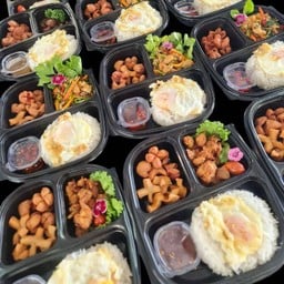 SETข้าวกล่องสุ่ม 10 กล่อง 690