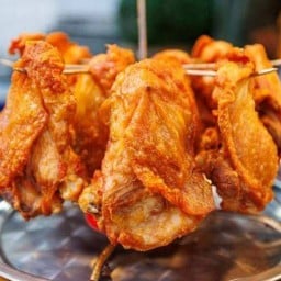 ไก่ตุ๊ก ไก่ทอดสมุนไพรอยุธยา เซ็นทรัลอีสต์วิลล์