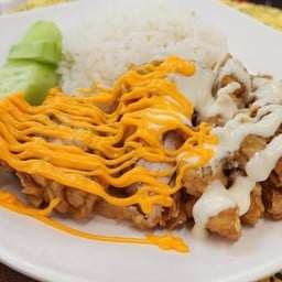 ข้าวไก่ทอดซอสมายอง+ซอสชีส