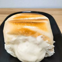 ปังไส้เยิ้ม นมสดฮอกไกโด