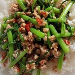 ข้าวผัดผักบุ้งหมูสับโบราณ