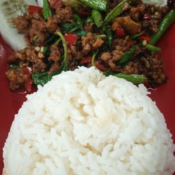 ข้าวกระเพราเป็ดสับ