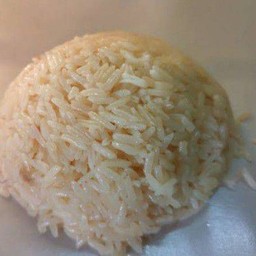 ข้าวมัน 1 กล่อง 20 บาท