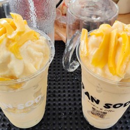 ขนุนปั่นนมสด